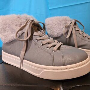 Koolaburra by UGG Sundell Gray Sneaker High Top/Faux Leather Fur - Size 7.5 -EUC